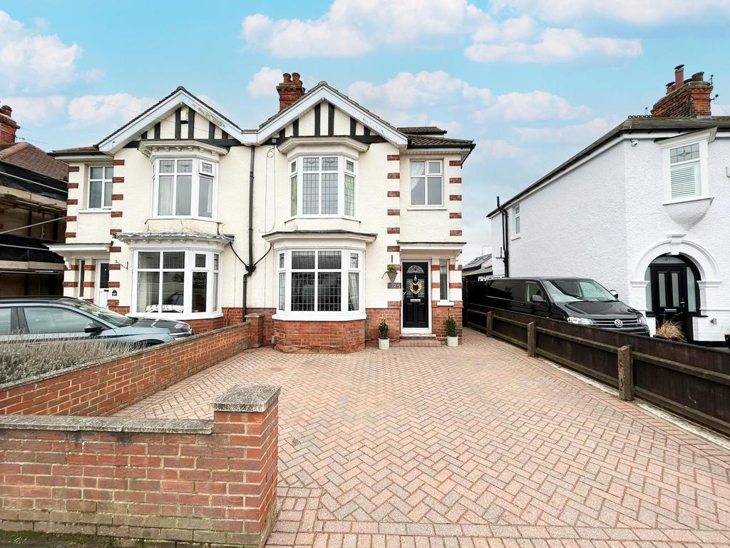 Queens Parade, Cleethorpes, North... 4 bed semidetached house £315,000