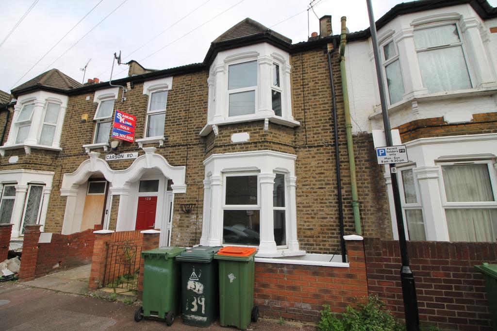 Carson Road, London, E16 2 bed flat £1,400 pcm (£323 pw)