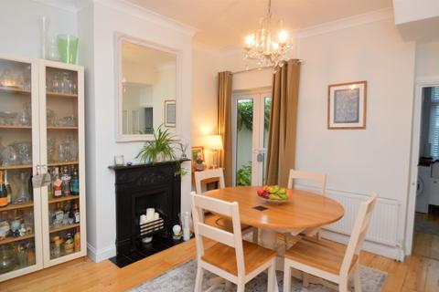 2 bedroom terraced house for sale - Flaxton Road, London, SE18 2JZ