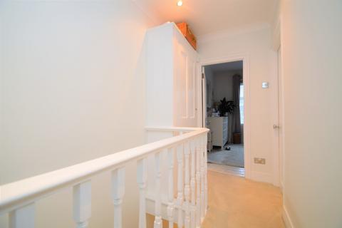172 Flaxton Road, London, SE18 2JZ