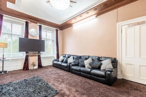 2 bedroom ground floor flat for sale - Darnley Street, Pollokshields, Glasgow