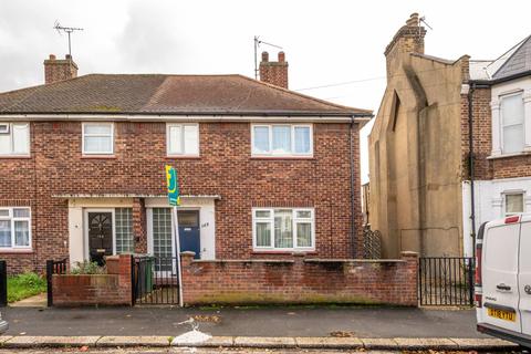 143 Murchison Road, London, E10 6LY