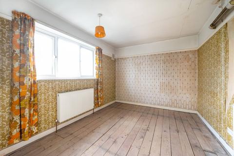 143 Murchison Road, London, E10 6LY