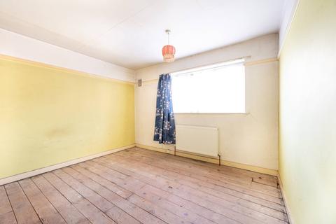 143 Murchison Road, London, E10 6LY