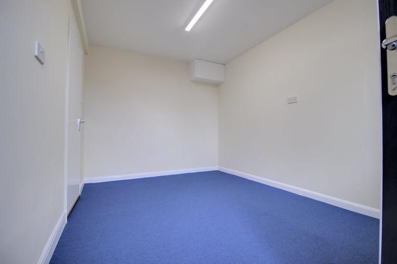 Bramcote Avenue, Beeston Property to rent £325 pcm (£75 pw)