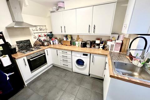 3 bedroom end of terrace house for sale - Slepe Crescent, Poole, BH12