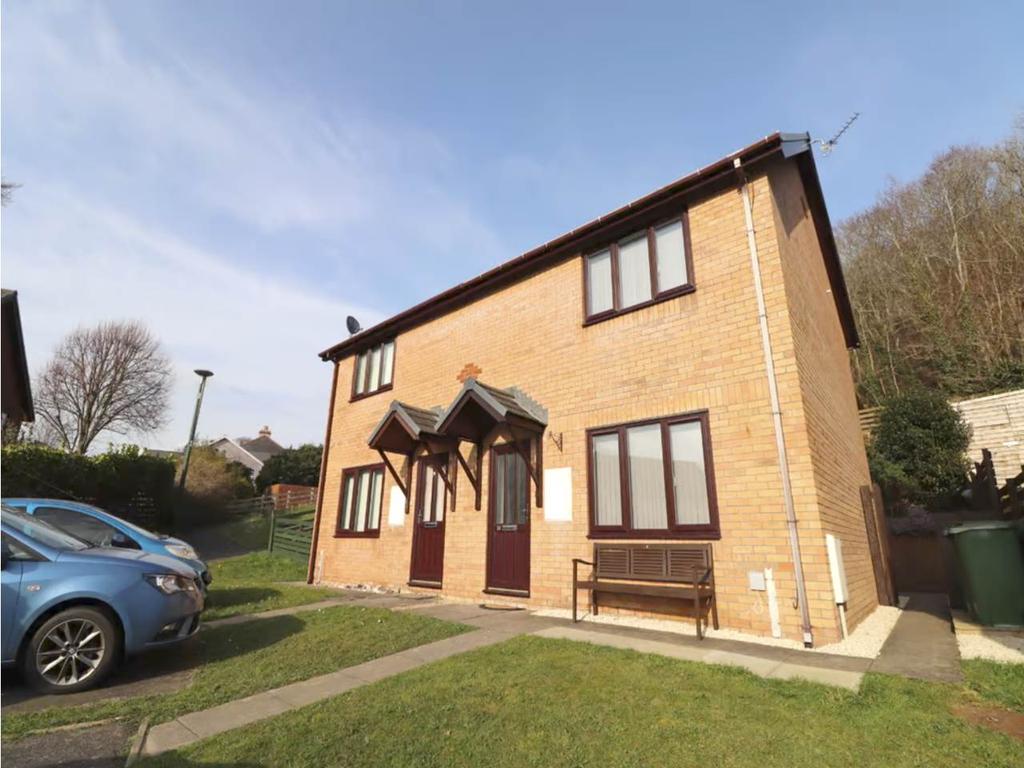 Maes Crugiau, Rhydyfelin, Aberystwyth 2 bed semidetached house £189,950