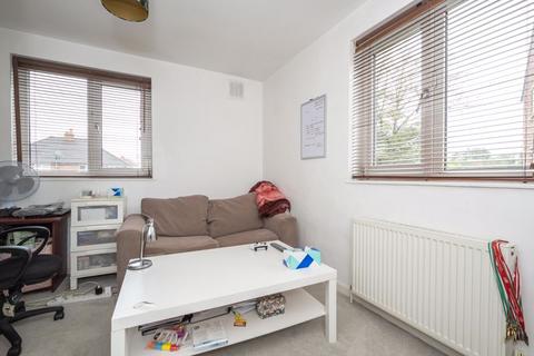 2 bedroom apartment for sale - Cottimore Lane, Walton-On-Thames