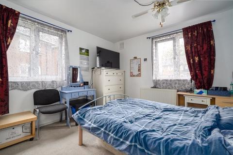 2 bedroom apartment for sale - Cottimore Lane, Walton-On-Thames