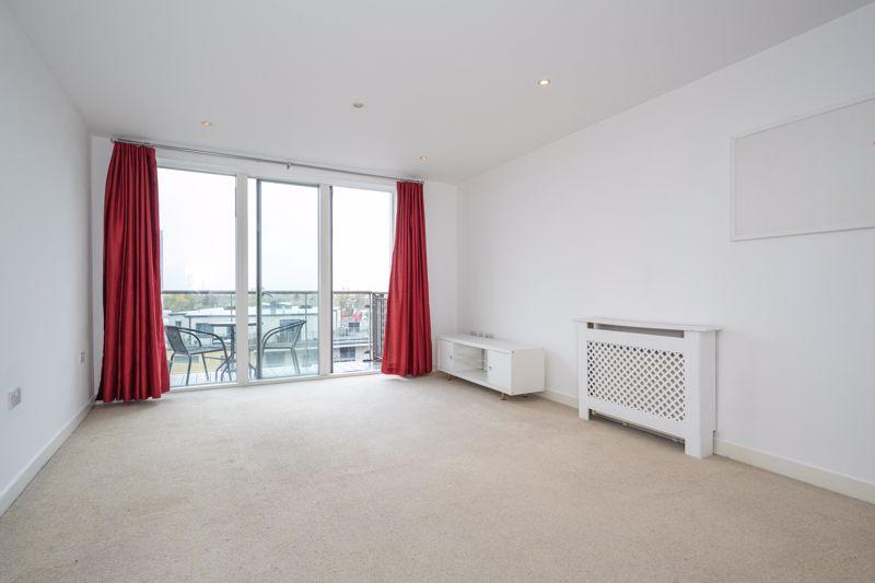 The Heart, WaltonOnThames 1 bed apartment for sale £114,000