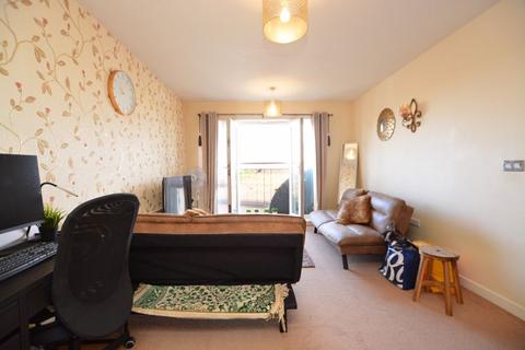 2 bedroom apartment for sale, Aspects Court, Slough