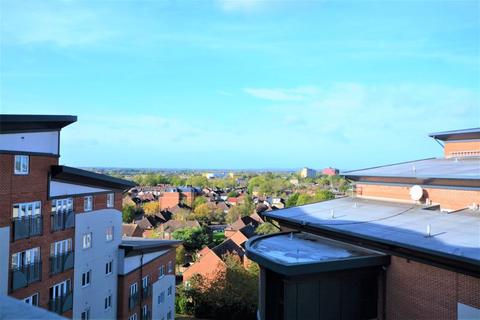 2 bedroom apartment for sale, Aspects Court, Slough