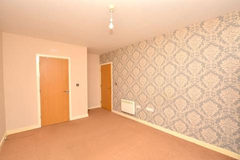 2 bedroom apartment for sale, Aspects Court, Slough