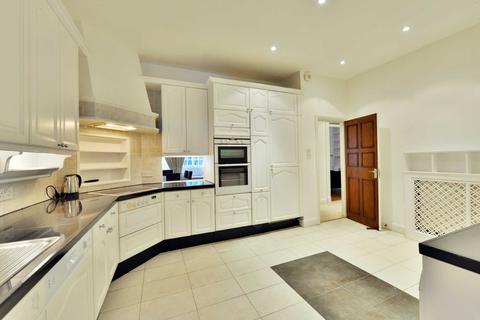 4 bedroom apartment to rent, Hanover House, St John's Wood High Street, St John's Wood, London, NW8