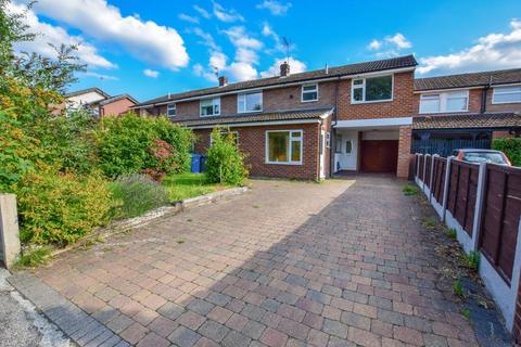 4 bedroom terraced house to rent, Whitbarrow Road, Lymm, WA13