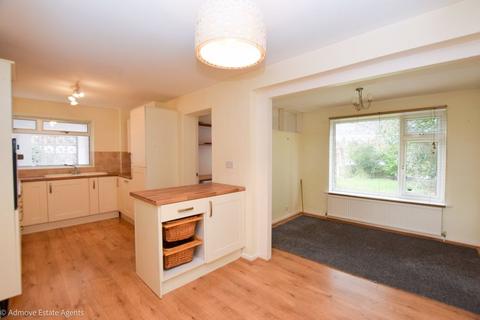 4 bedroom terraced house to rent, Whitbarrow Road, Lymm, WA13