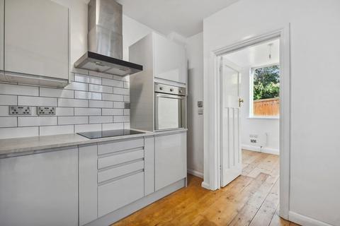 2 bedroom ground floor maisonette for sale - Tanfield Avenue, London, NW2