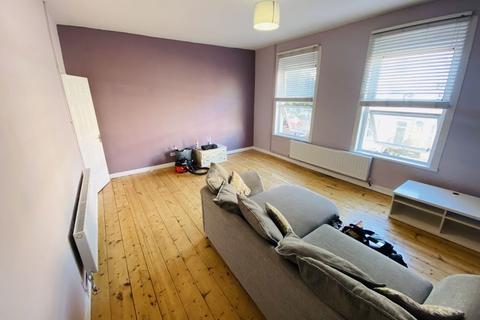 2 bedroom maisonette to rent - City Road, Bristol