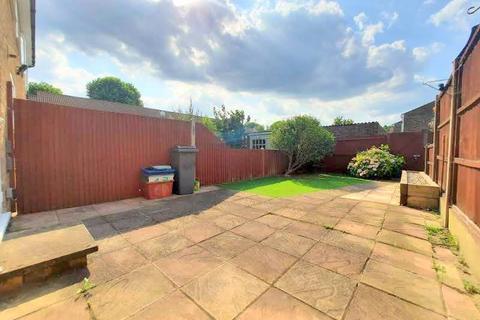 47 Ruscombe Way, Feltham, TW14 9NY