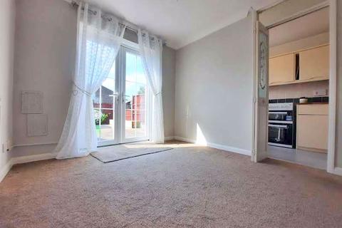 47 Ruscombe Way, Feltham, TW14 9NY