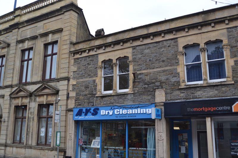 First floor offices with parking in Clevedon Town centre Property to