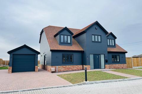 4 bedroom detached house for sale, Doesgate Lane, Bulphan, Upminster, RM14