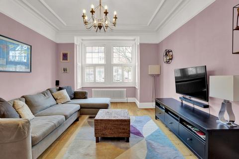 8 Leyborne Avenue, London, W13 9RB