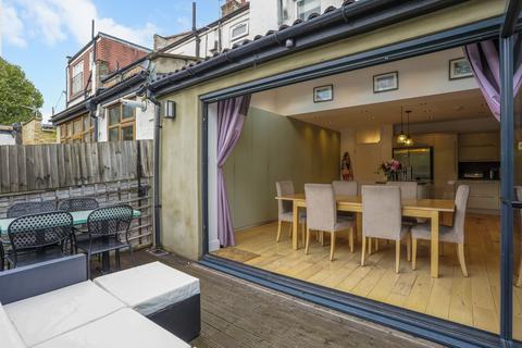 8 Leyborne Avenue, London, W13 9RB