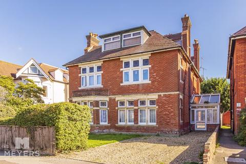 3 bedroom apartment for sale - Crabton Close Road, Bournemouth, BH5