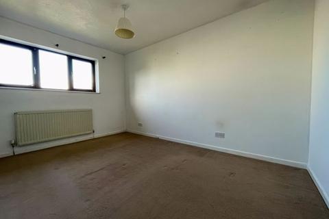 24 Bishop Crescent, Shepton Mallet, BA4 5XX