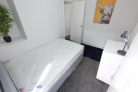 2 bedroom terraced house to rent, Grantham Street, Liverpool