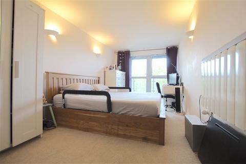 2 bedroom flat to rent - Southgate Road, Islington