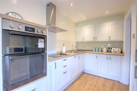 4 Hinton Avenue, Alvechurch, Birmingham, B48 7LY