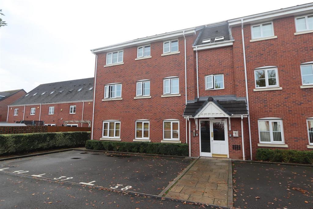Russell Street, Willenhall 2 bed apartment for sale £95,000