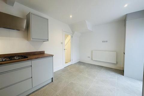 156 Chantrey Crescent, Birmingham, B43 7PE