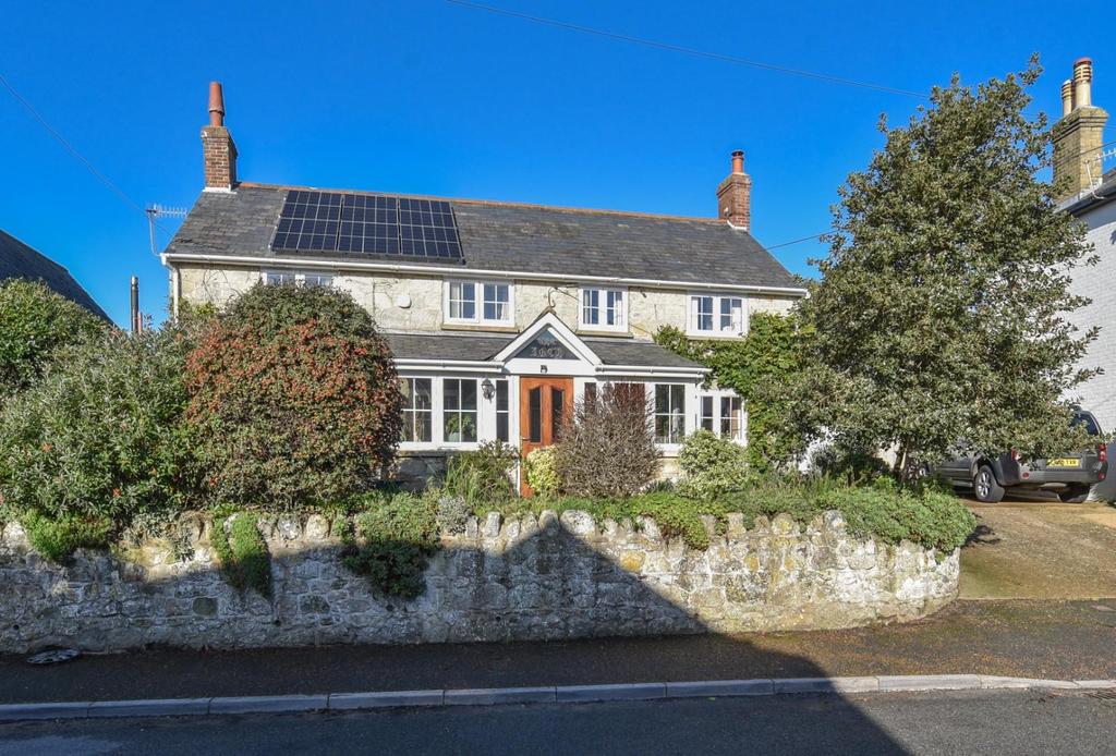 Newport Road, Niton, Ventnor 4 bed detached house for sale £675,000