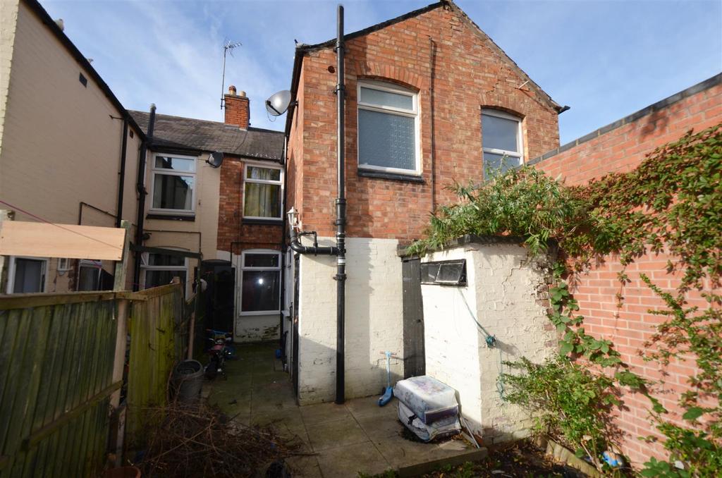 Turner Road, Leicester 2 bed terraced house £180,000