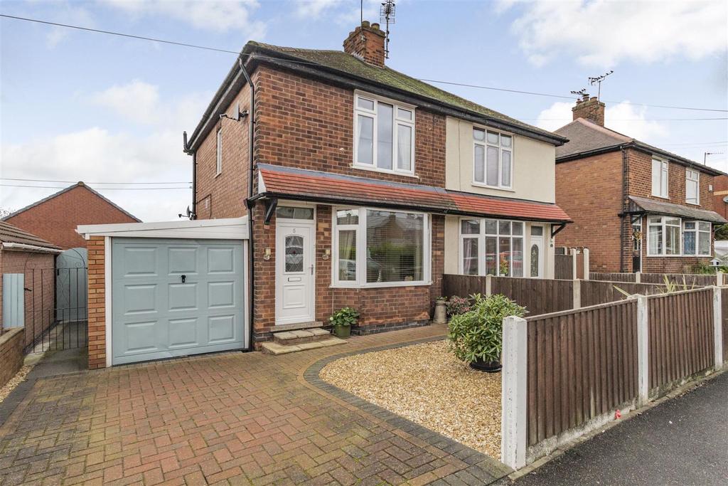 New Linden Street, Shirebrook 2 bed semidetached house for sale £145,000