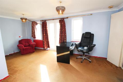 12 Avington, Great Holm, Milton Keynes, MK8 9DQ