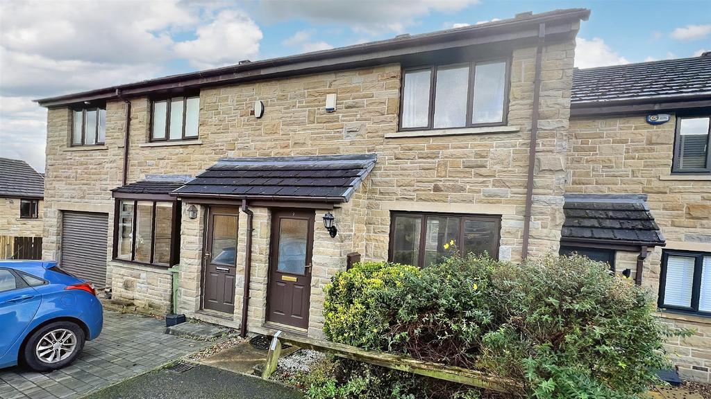 Stoneleigh Court, Shelley, Huddersfield 2 bed terraced house £725 pcm