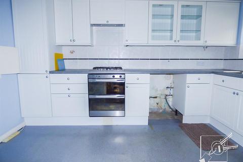 16 The Hive, Northfleet, Gravesend, DA11 9DE