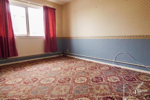 16 The Hive, Northfleet, Gravesend, DA11 9DE