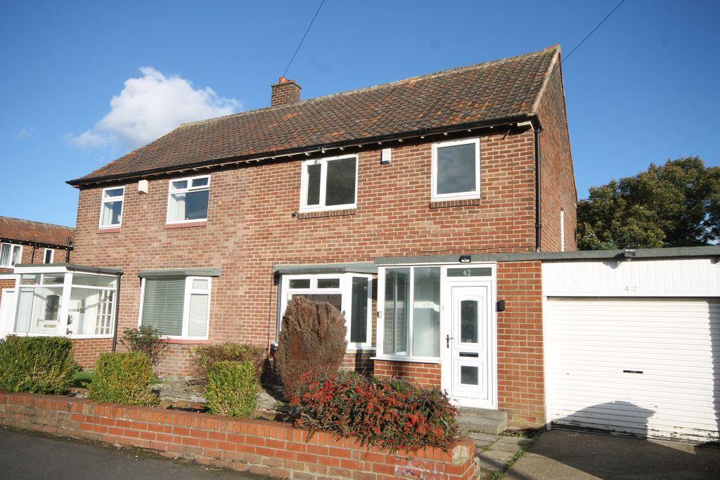 Bowfell Avenue, Kenton, Newcastle... 3 bed semidetached house £210,000