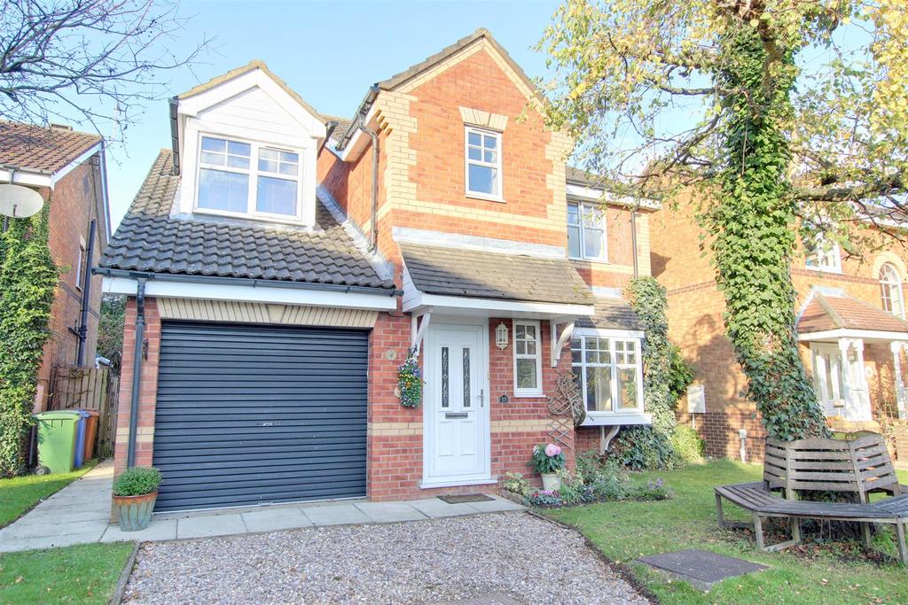 Lavender Walk, Beverley 4 bed detached house for sale £430,000