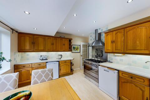 4 Willow Crescent, Great Houghton, Northampton, NN4 7AP