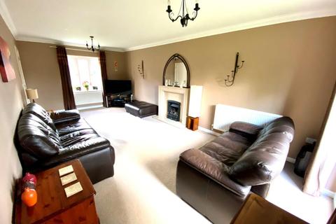 5 bedroom detached house for sale - The Witheys, Grange Park, Northampton NN4