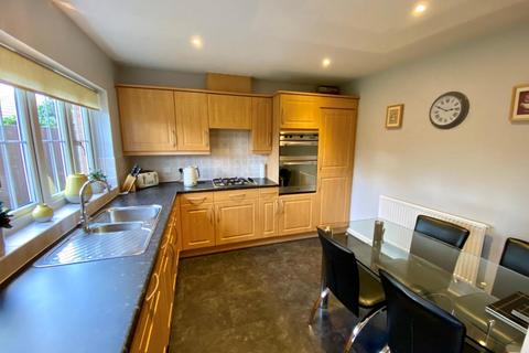 9 The Witheys, Northampton, NN4 5BR