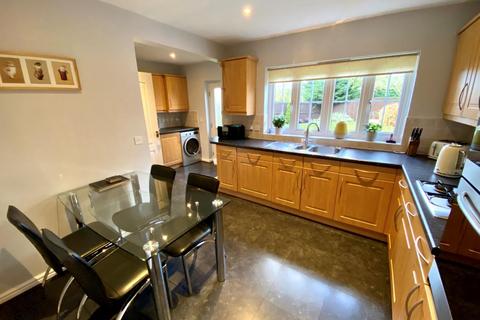 9 The Witheys, Northampton, NN4 5BR