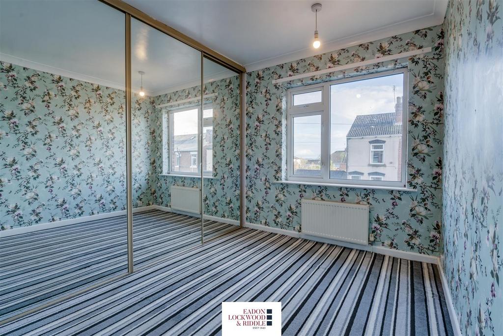Bedroom 1-1.jpg