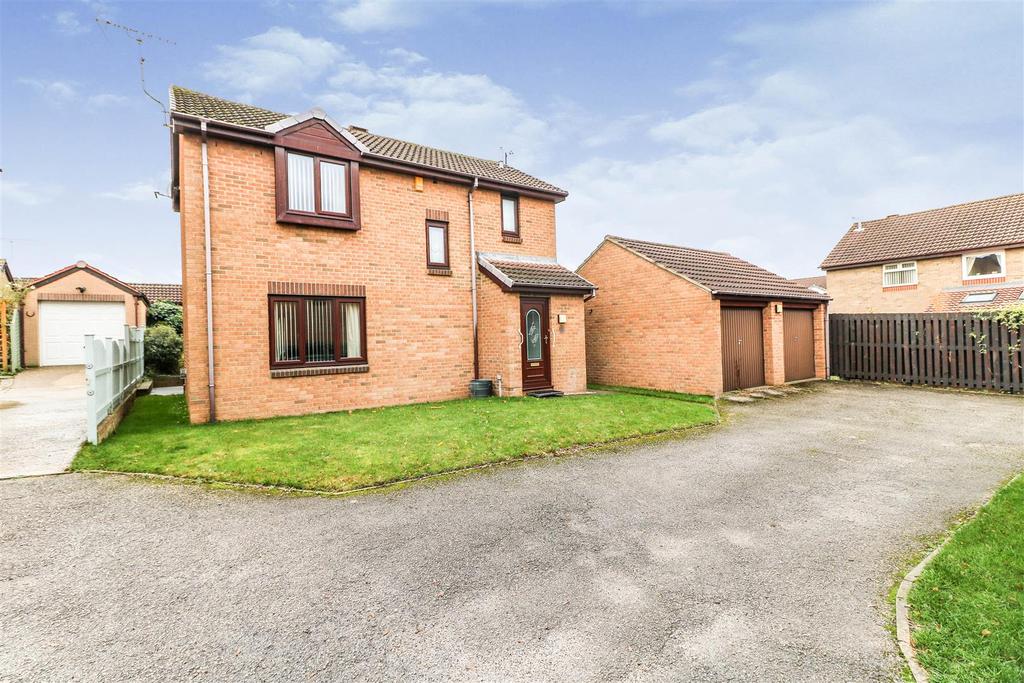 Raven Drive, Thorpe Hesley, Rotherham 3 bed detached house £300,000